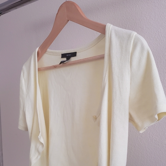 FOREVER 21 Button-Up Crop Top - Picture 2 of 4